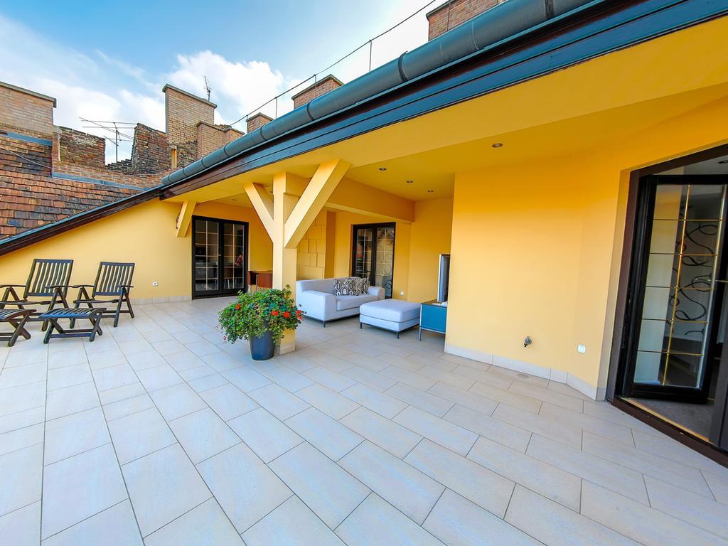 Kapital Inn Budapest Bagian luar foto
